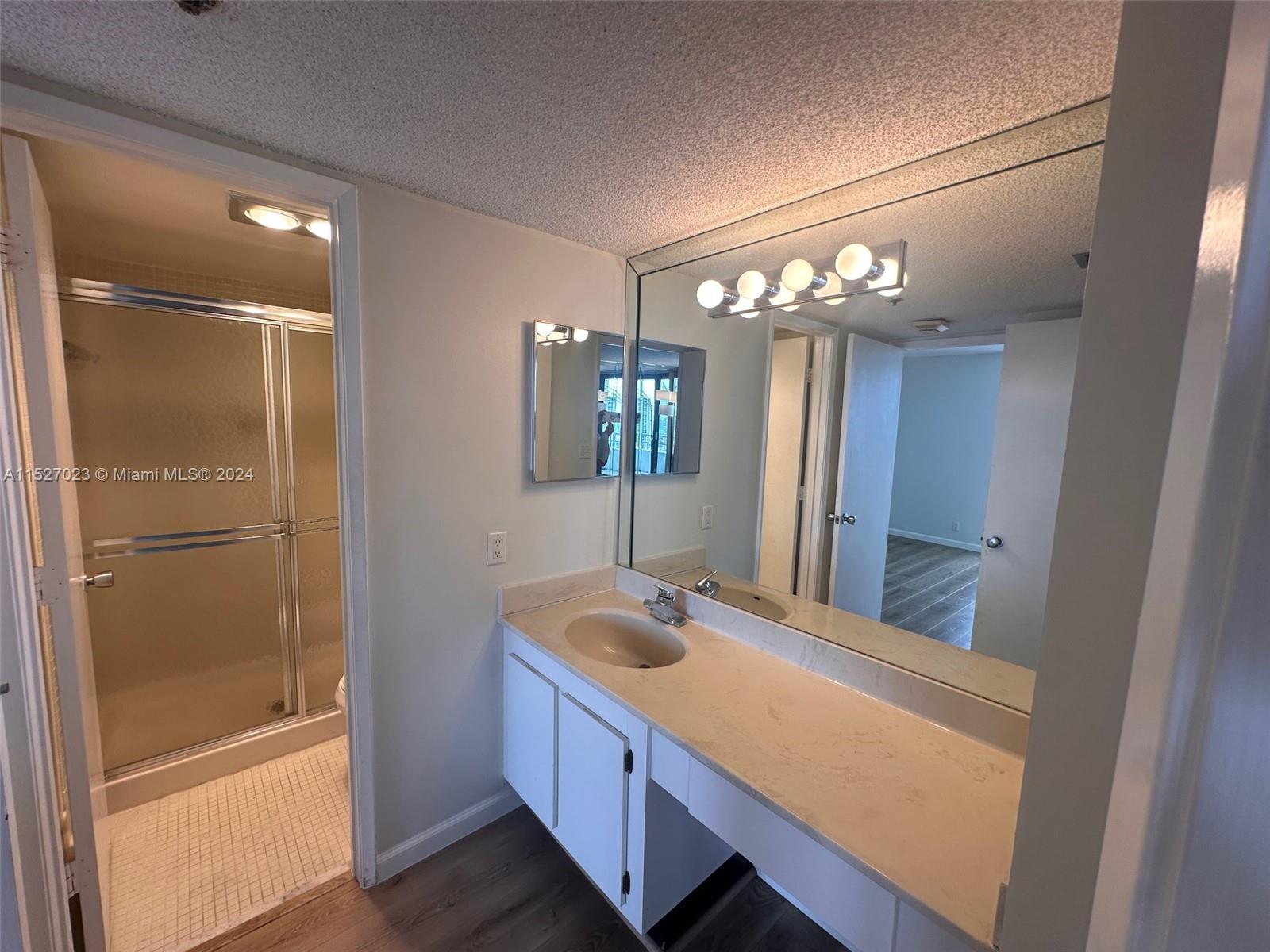 DELVISTA TOWERS CONDO - Residential Lease