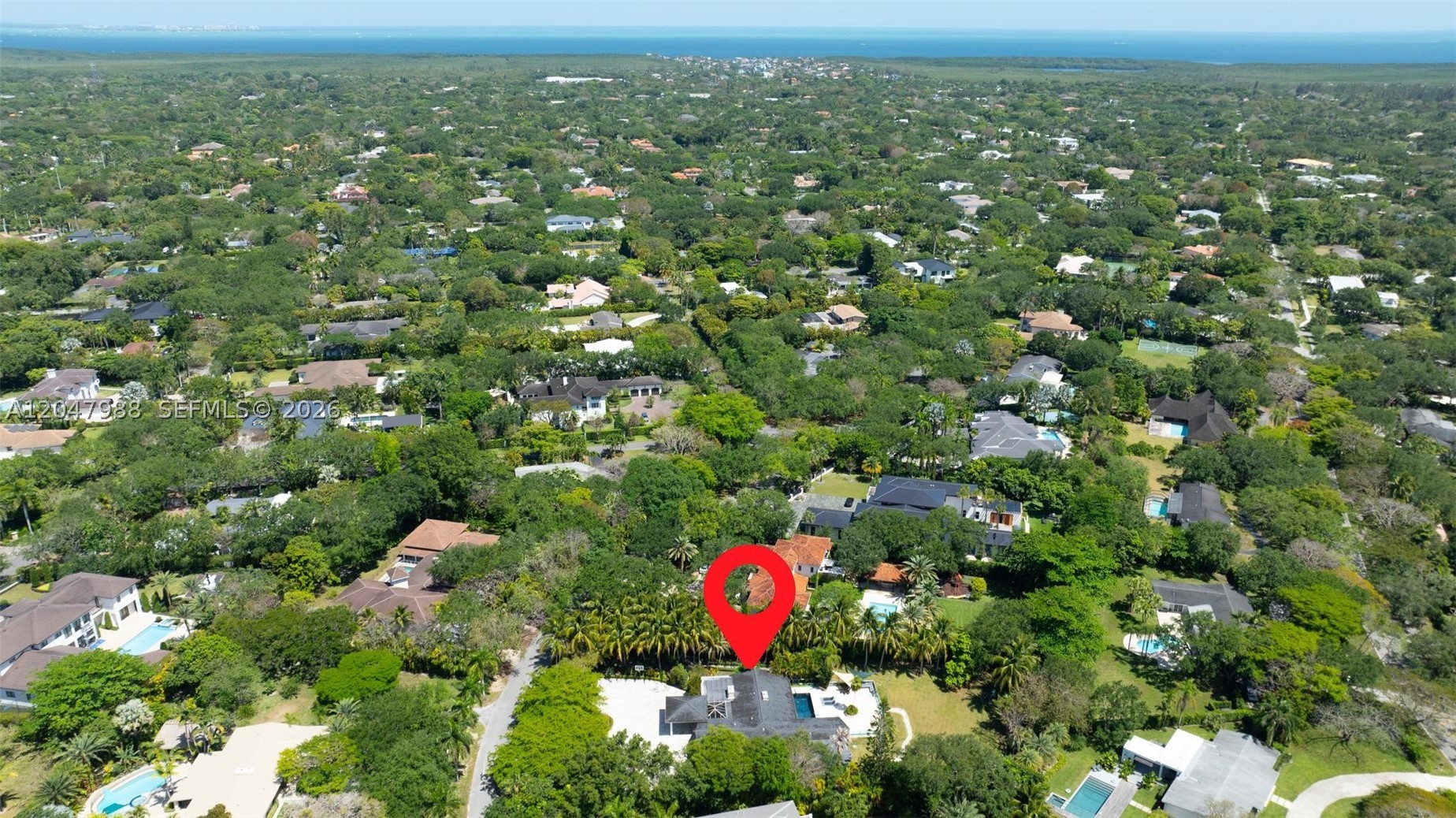 TOWN & COUNTRY ESTATES - Residential Lease