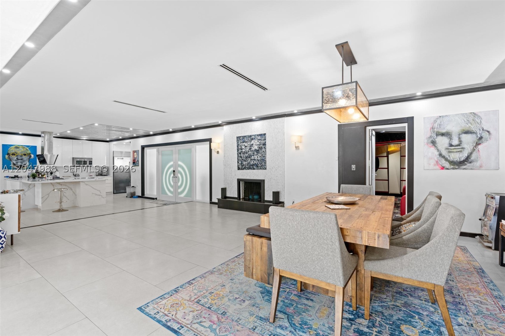 TOWN & COUNTRY ESTATES - Residential Lease