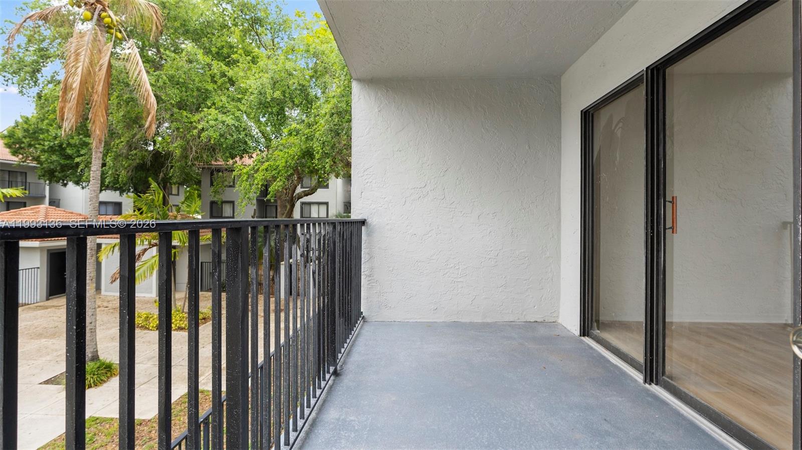 VISCONTI CONDO - Residential