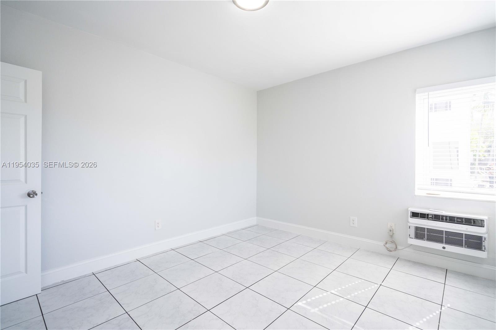 BEACH BAY SUB - Residential Lease