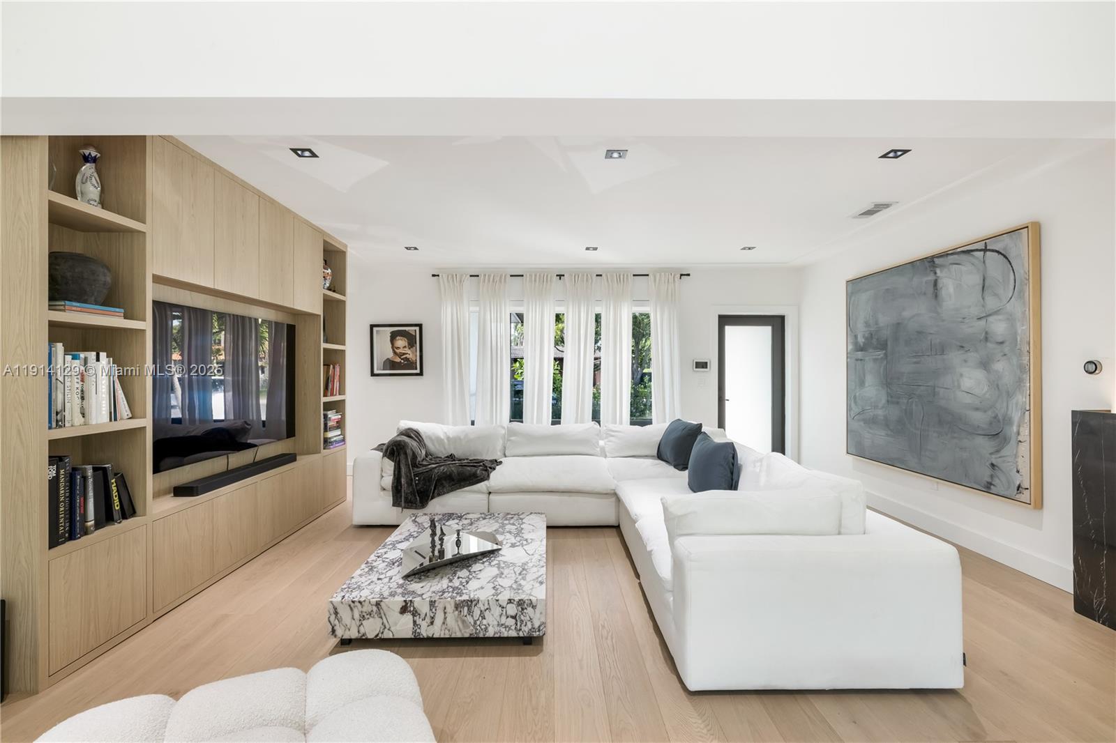 MIAMI SHORES SEC 5 - Residential Lease