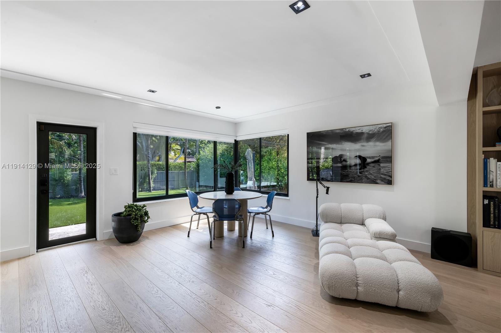 MIAMI SHORES SEC 5 - Residential Lease