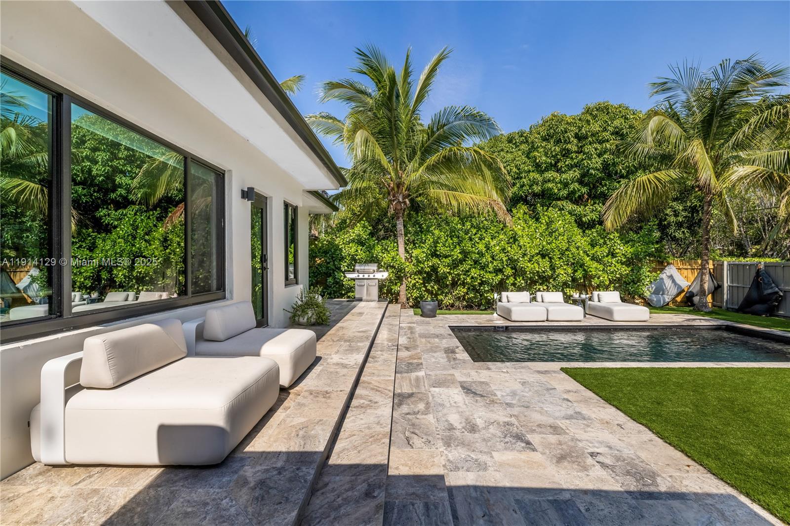 MIAMI SHORES SEC 5 - Residential Lease