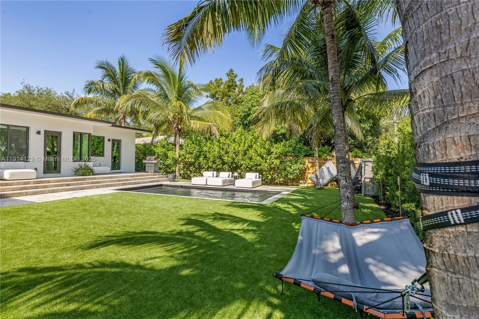 MIAMI SHORES SEC 5 - Residential Lease