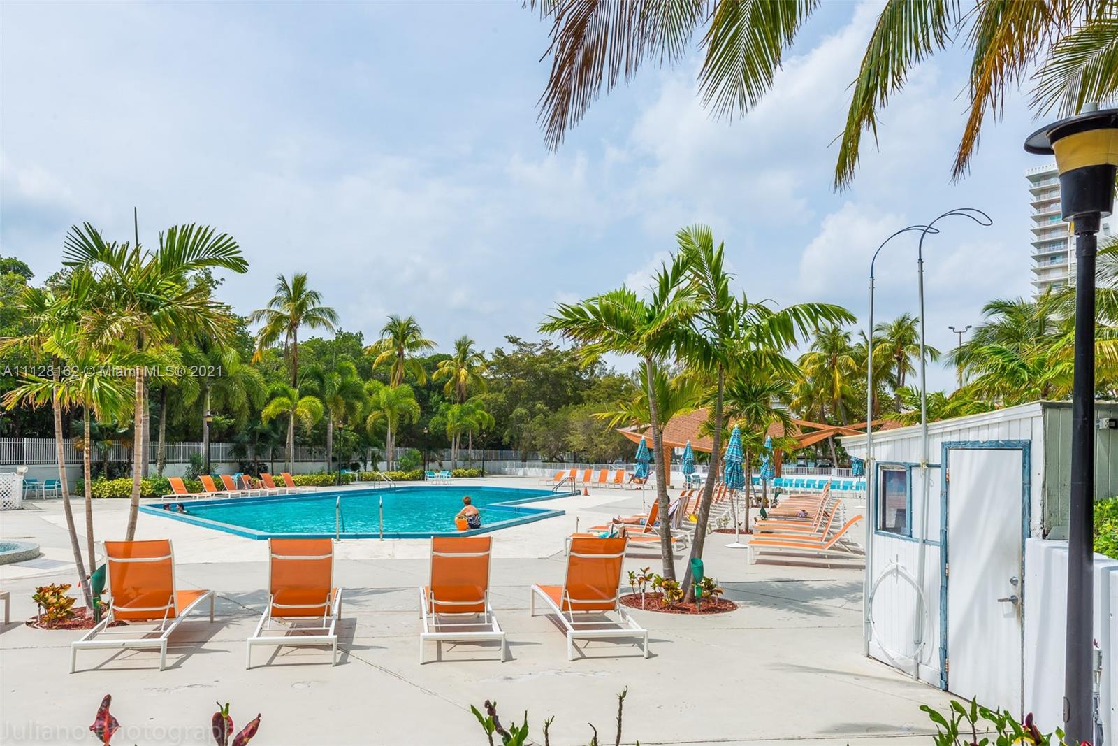 ARLEN HOUSE EAST CONDO - Residential