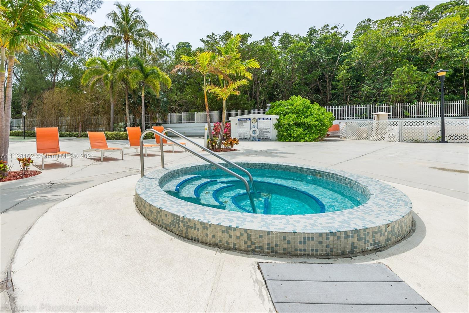ARLEN HOUSE EAST CONDO - Residential