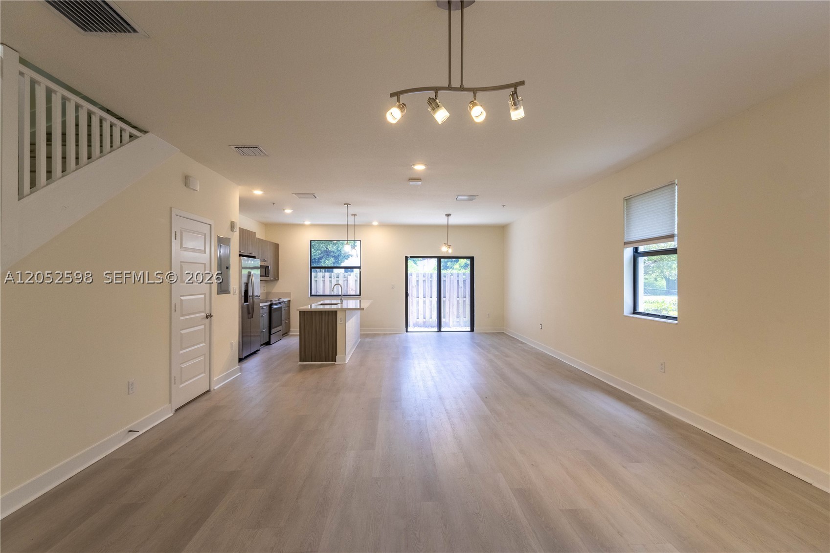 HIGHLAND AT PARK CENTRAL - Residential