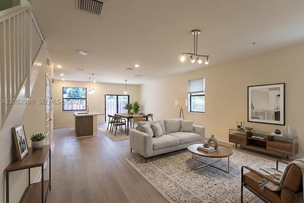 HIGHLAND AT PARK CENTRAL - Residential