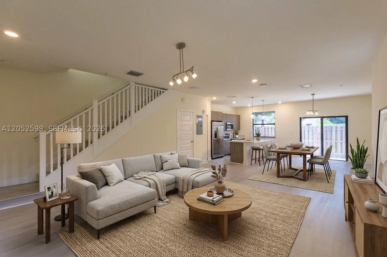 HIGHLAND AT PARK CENTRAL - Residential