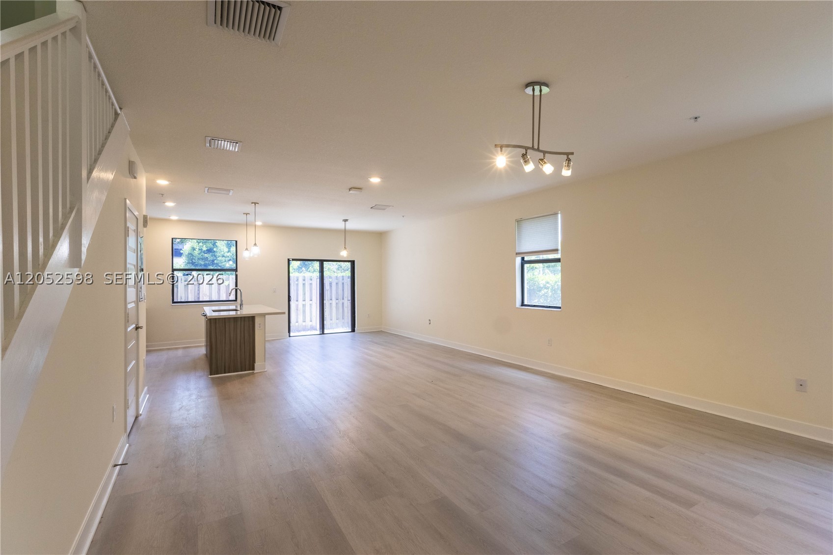 HIGHLAND AT PARK CENTRAL - Residential