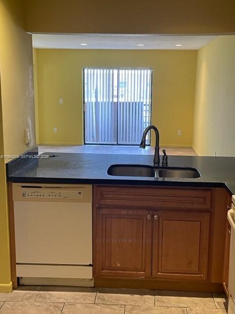 MONTEREY TWO CONDO - Residential