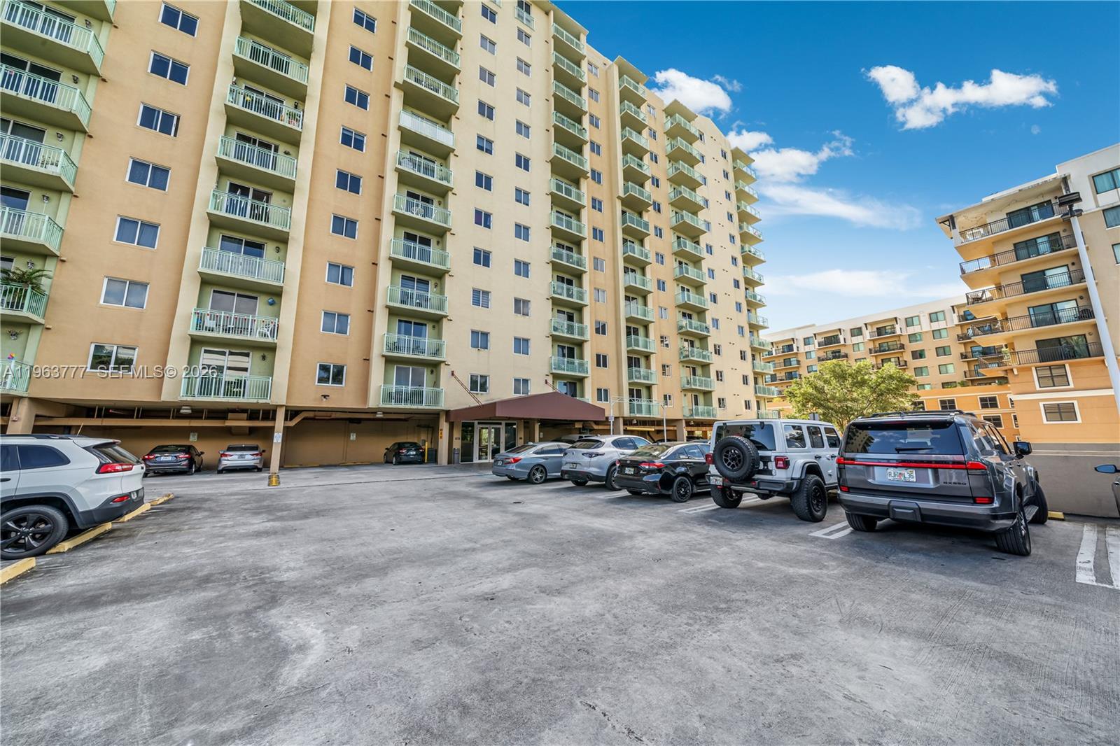 CORAL PLAZA OF MIAMI COND - Residential