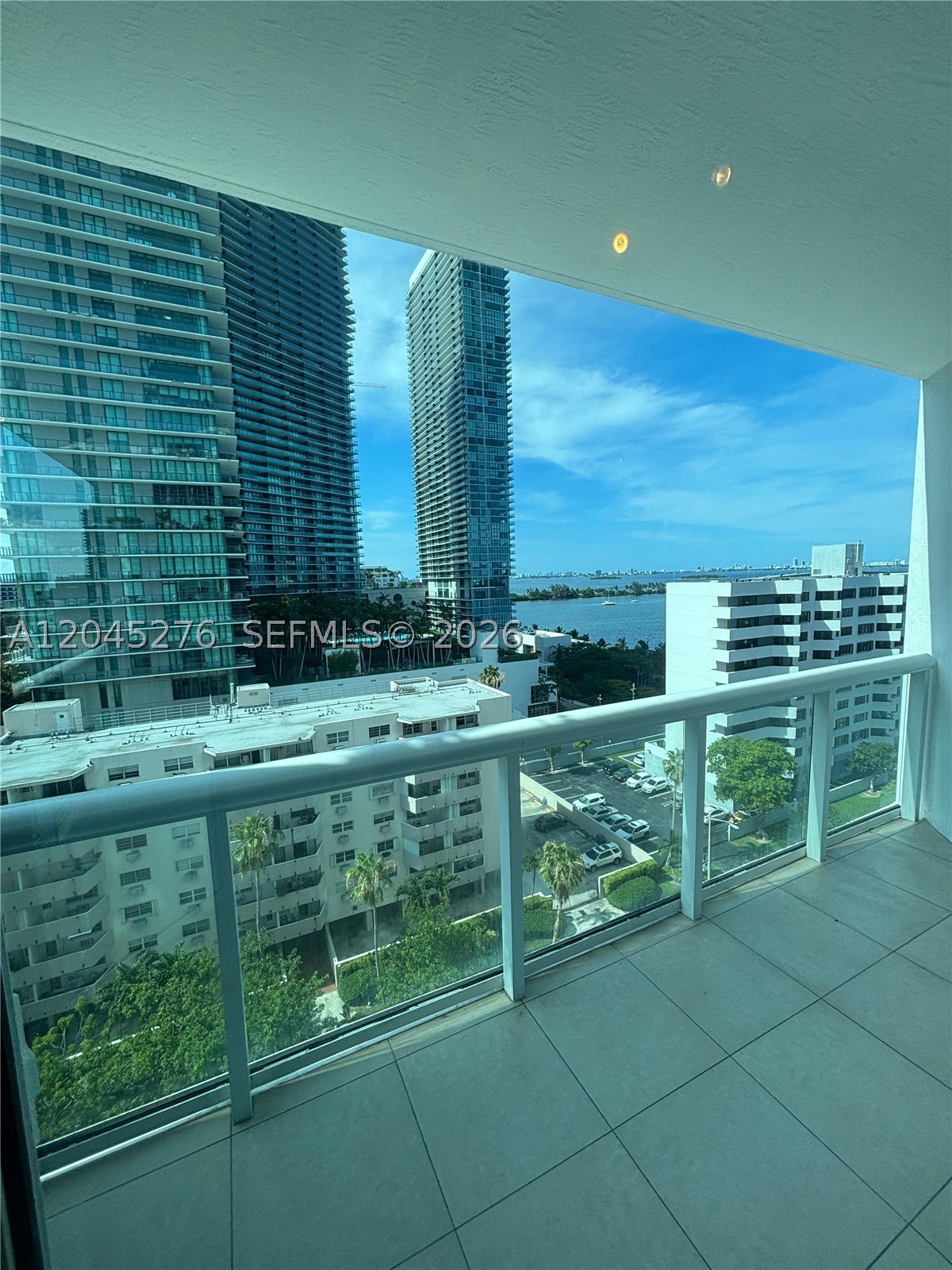 PLATINUM CONDO - Residential