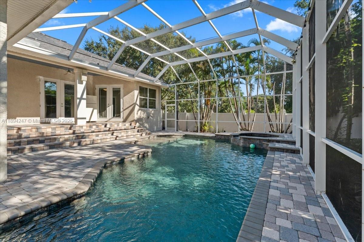 SKIMMER POINT - Residential