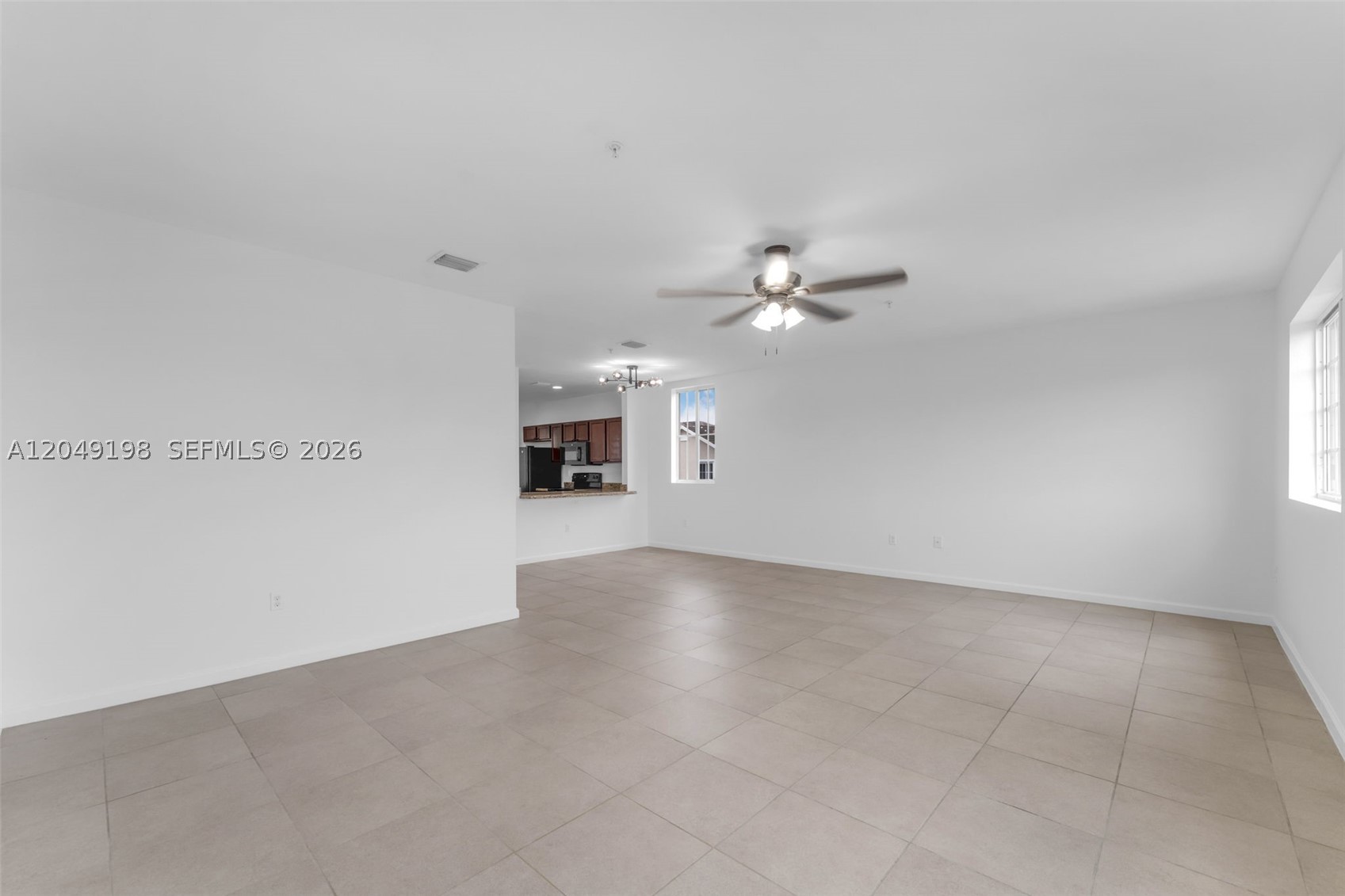 MANDARIN LAKES - Residential Lease