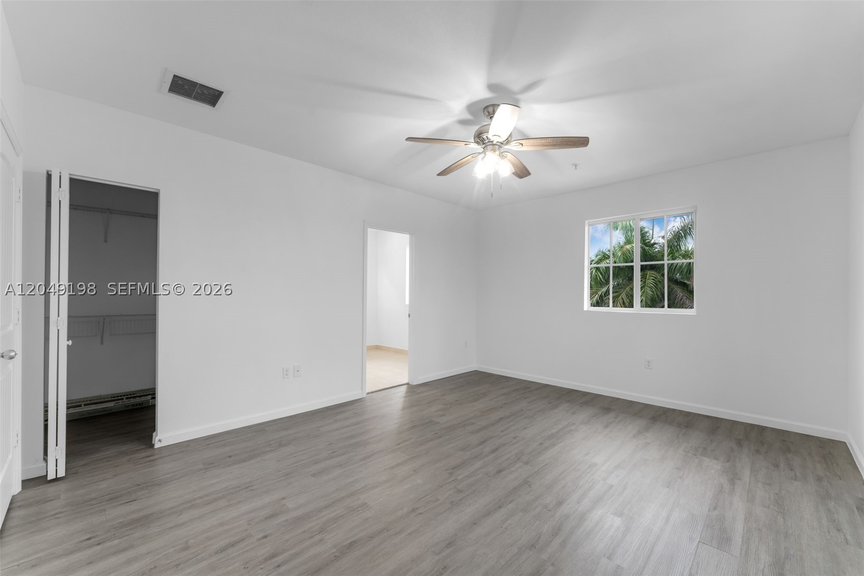 MANDARIN LAKES - Residential Lease
