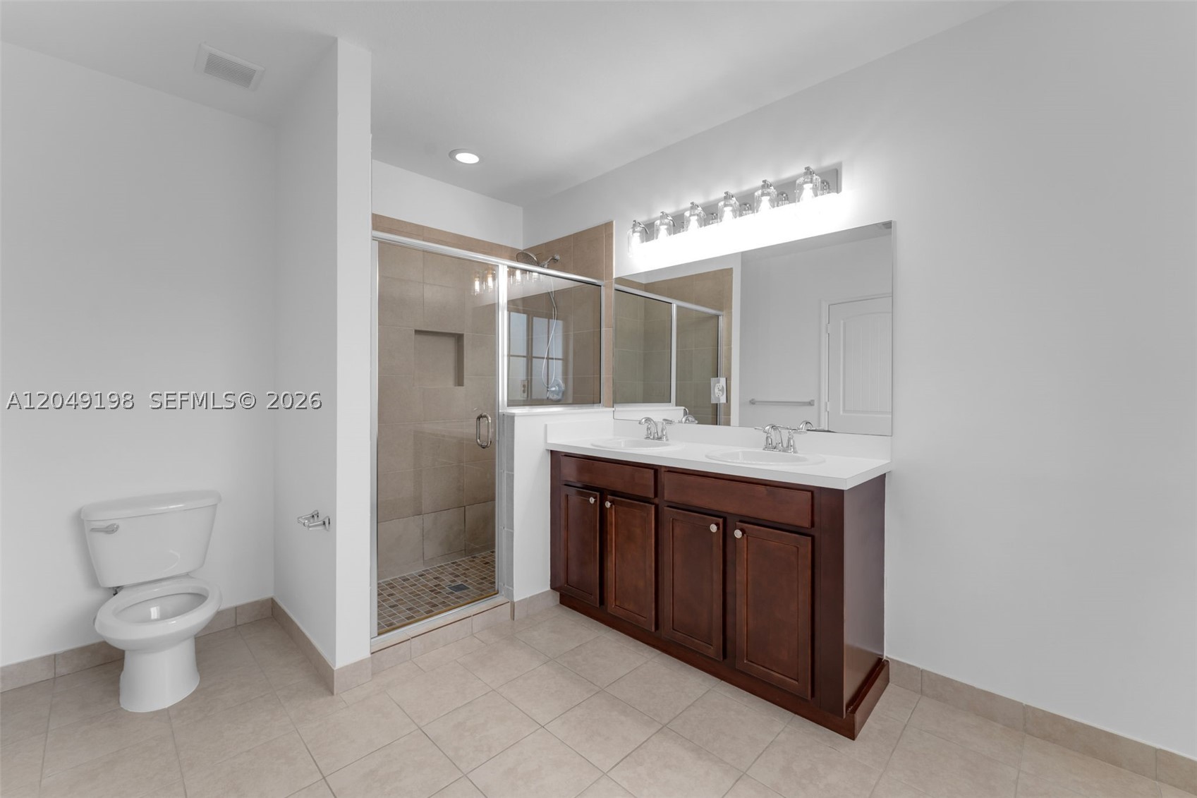 MANDARIN LAKES - Residential Lease