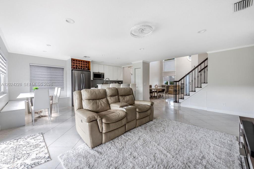 LANSDOWNE - Residential