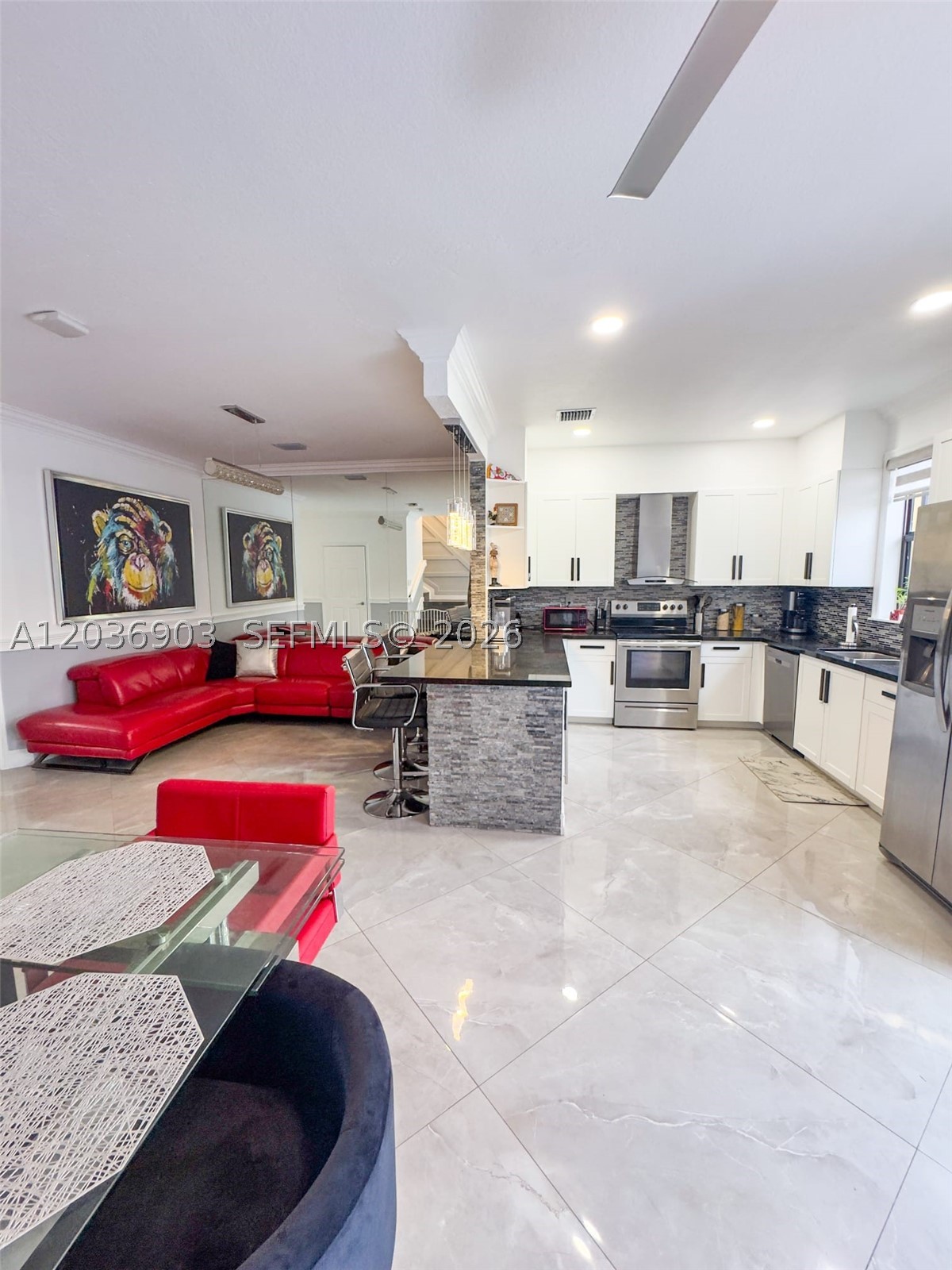 TROTTERS CHASE - Residential