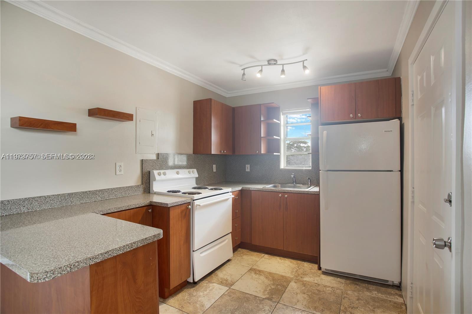 HAVANA SUN CONDO - Residential