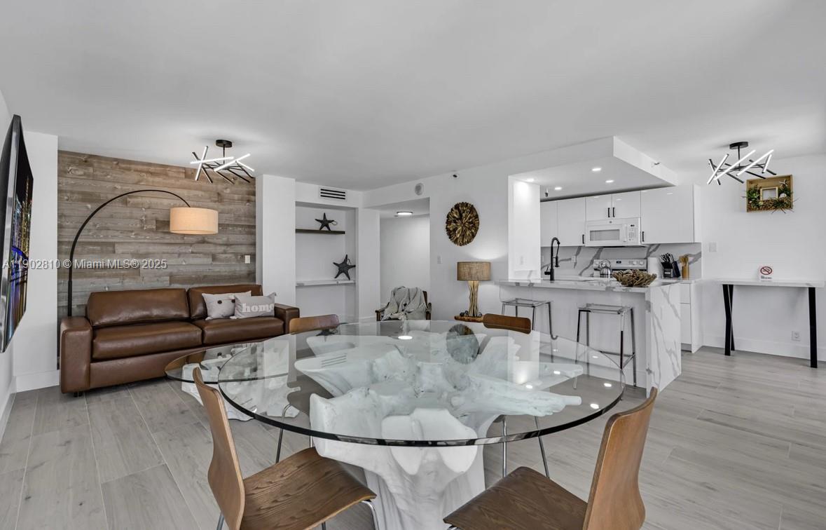 CLUB ATLANTIS CONDO - Residential