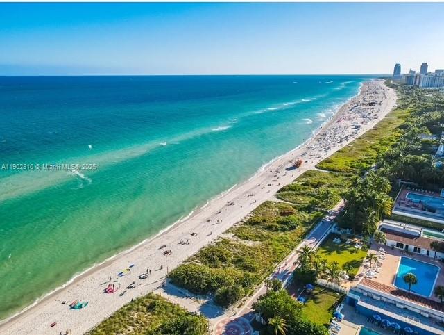 CLUB ATLANTIS CONDO - Residential