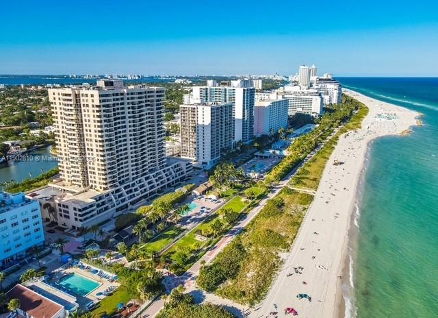 CLUB ATLANTIS CONDO - Residential