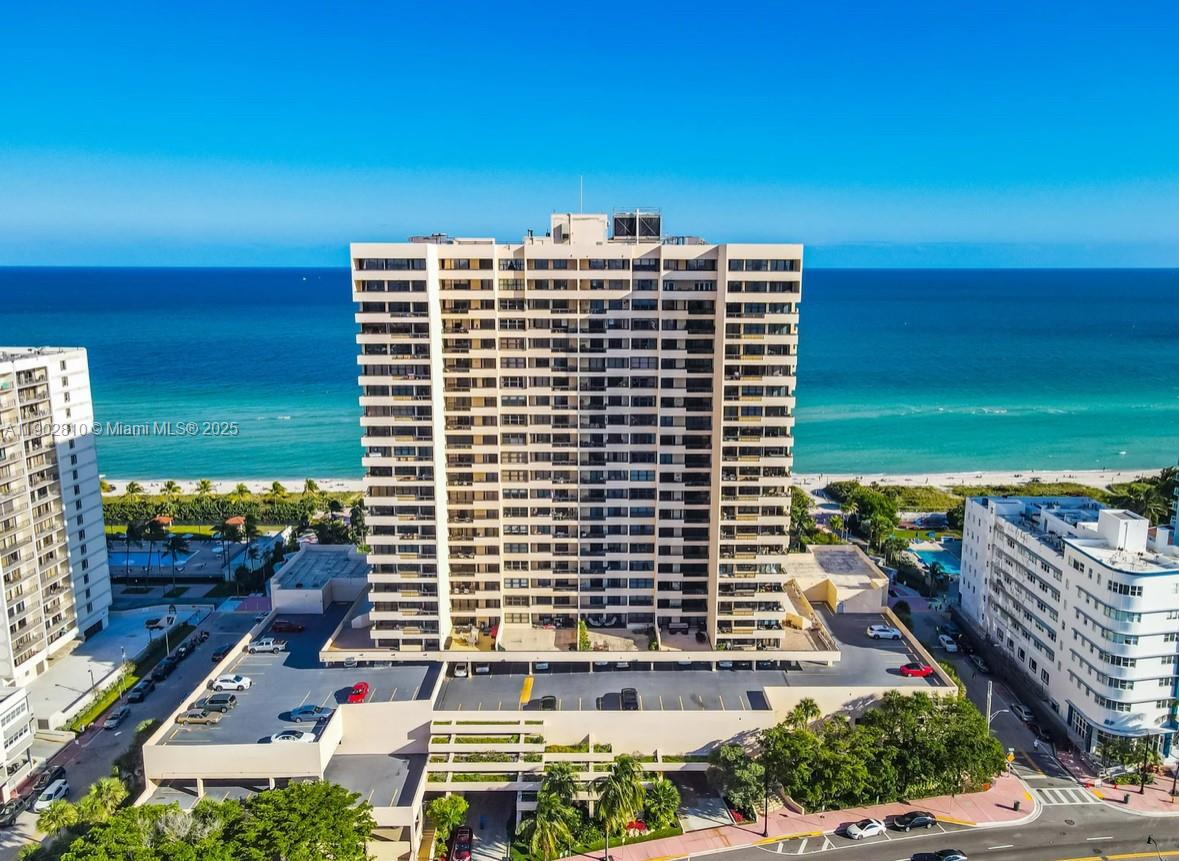 CLUB ATLANTIS CONDO - Residential