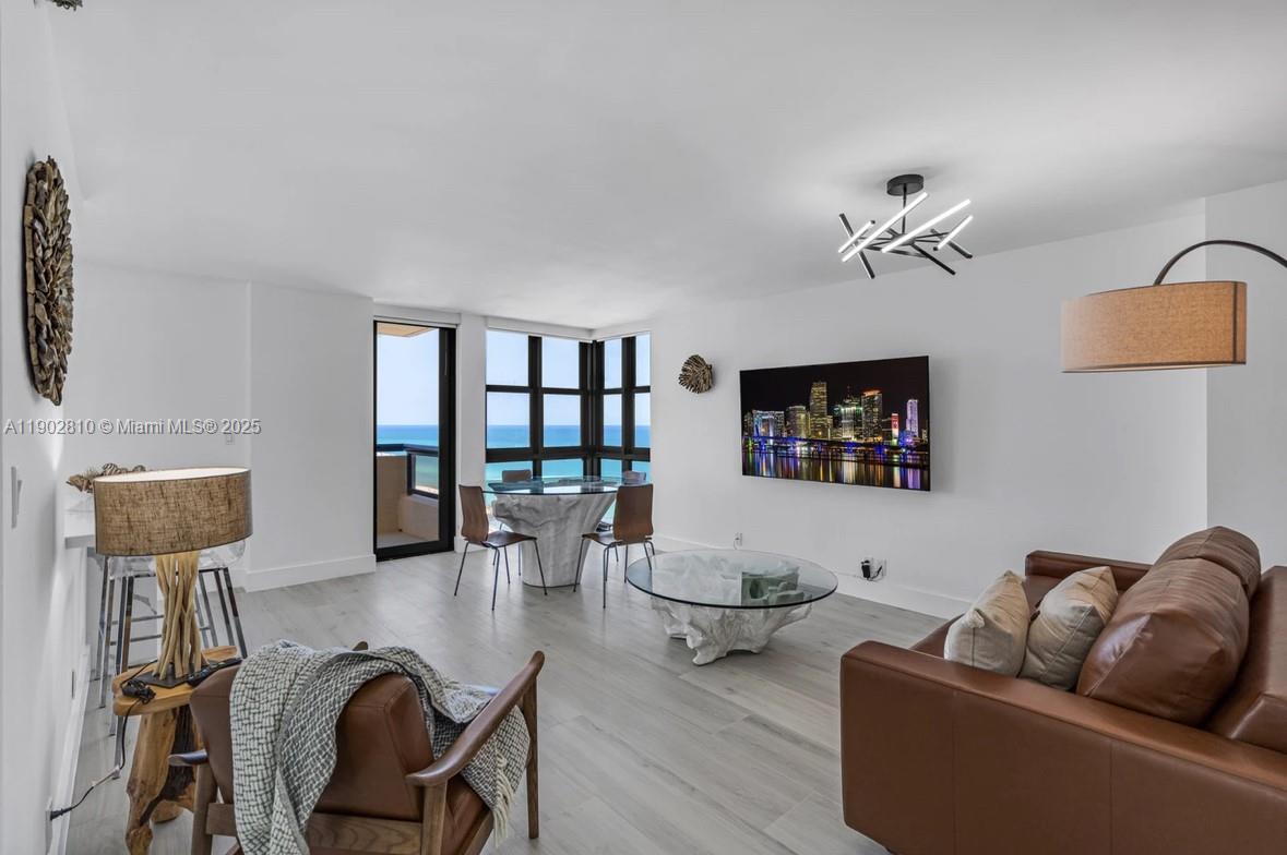 CLUB ATLANTIS CONDO - Residential