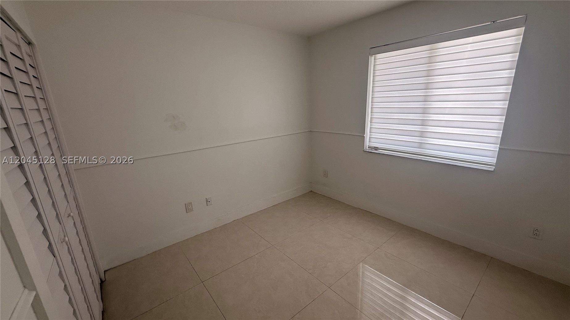 LE MIRAGE - Residential Lease