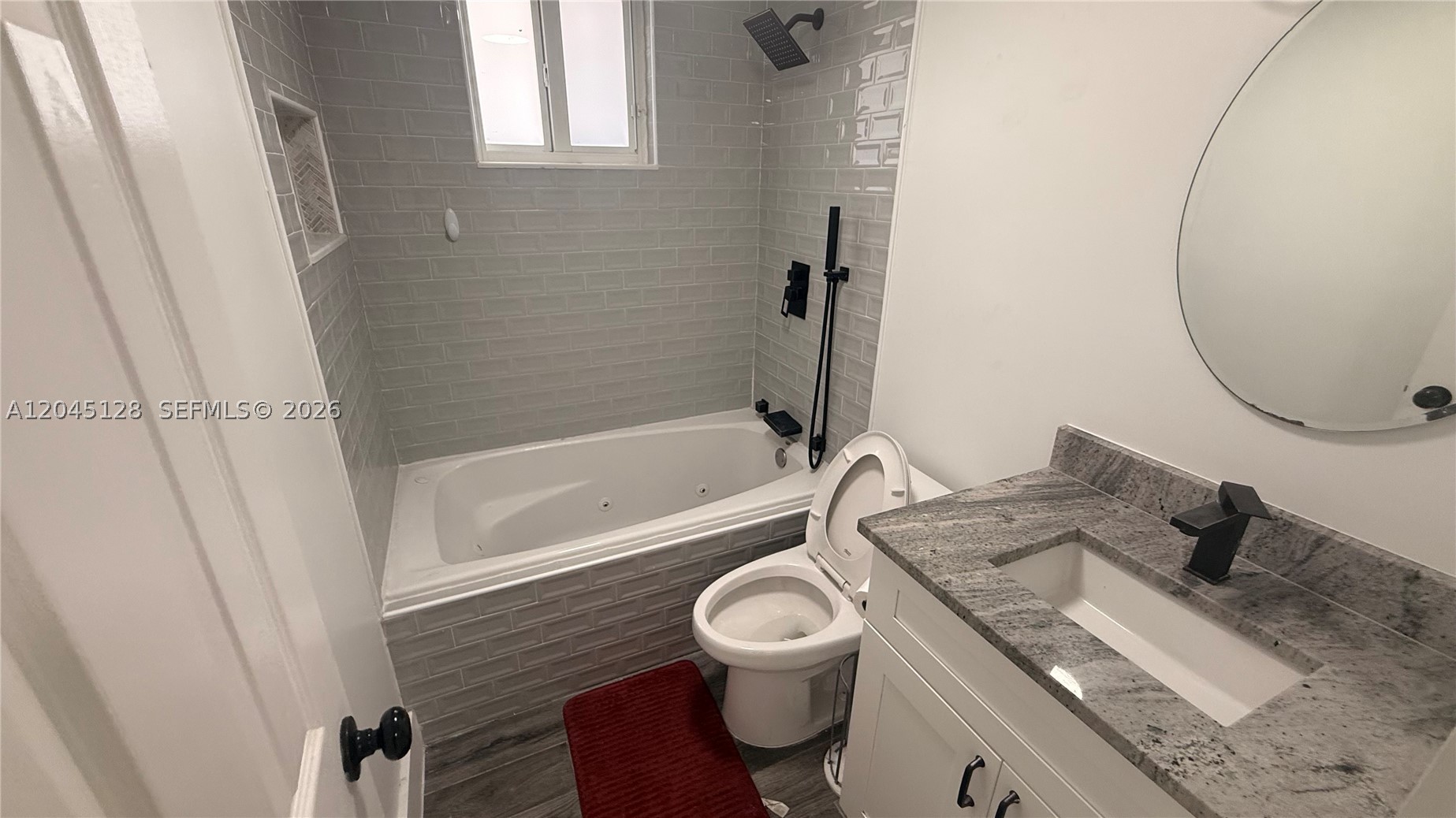 LE MIRAGE - Residential Lease