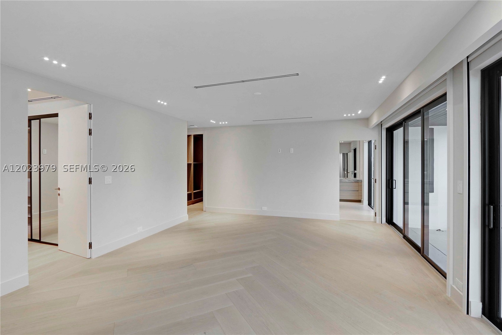 HOLLEMAN PARK - Residential