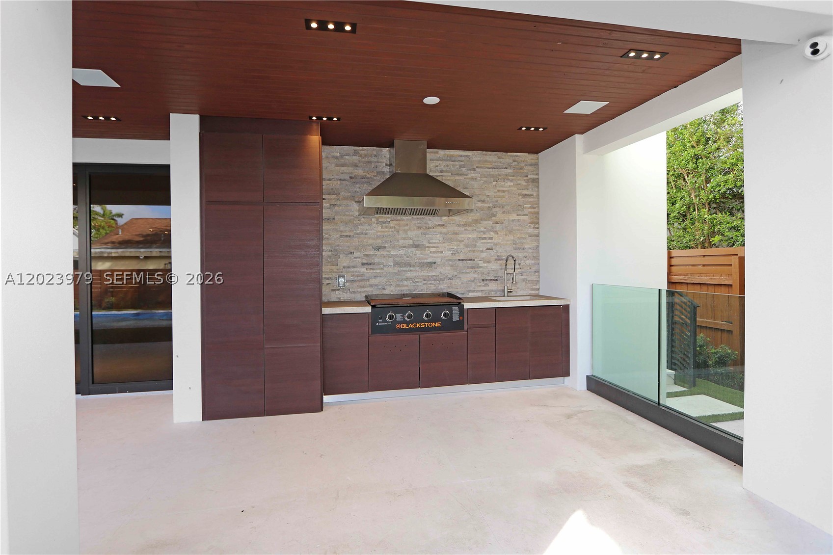 HOLLEMAN PARK - Residential