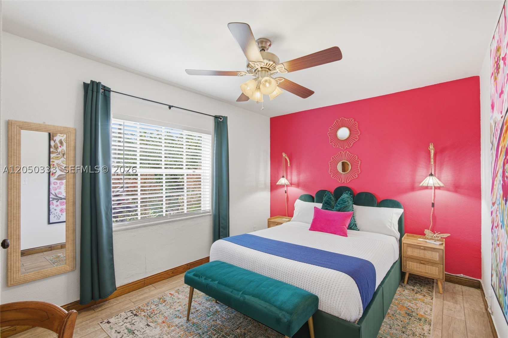 HOLLYWOOD PARK - Residential