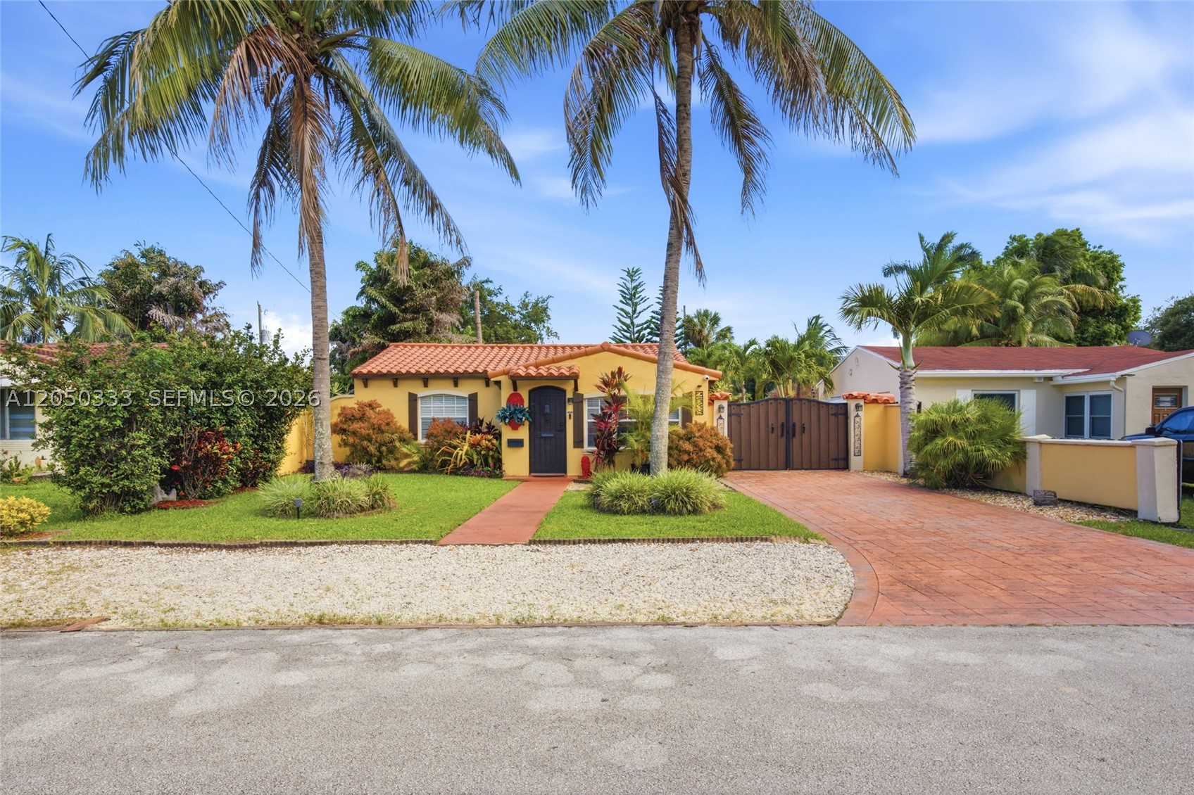 HOLLYWOOD PARK - Residential
