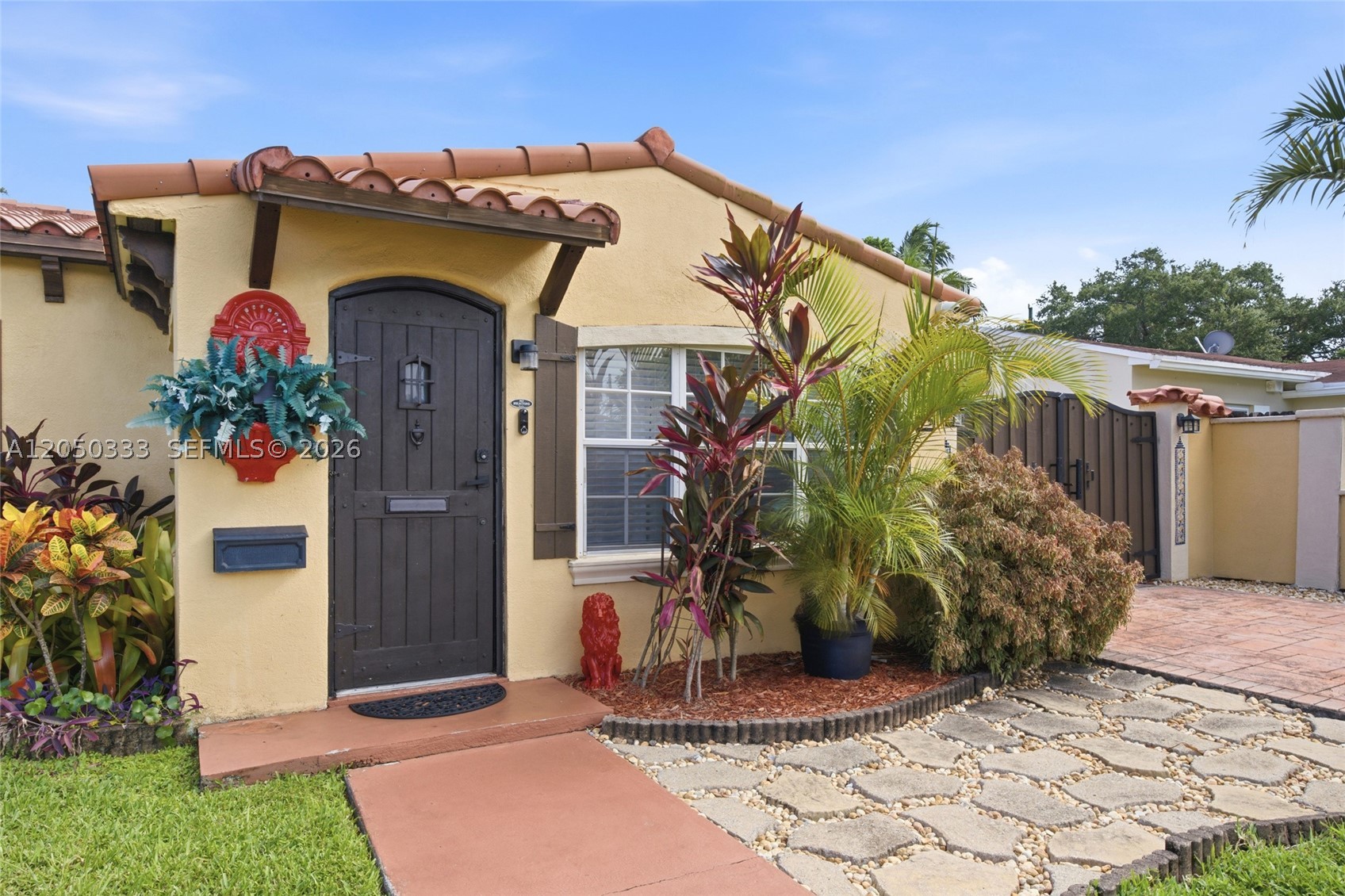HOLLYWOOD PARK - Residential