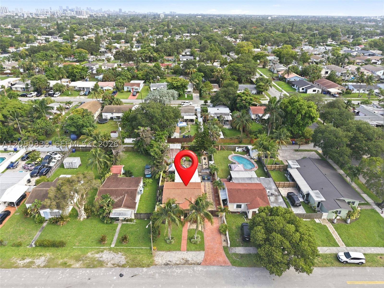 HOLLYWOOD PARK - Residential