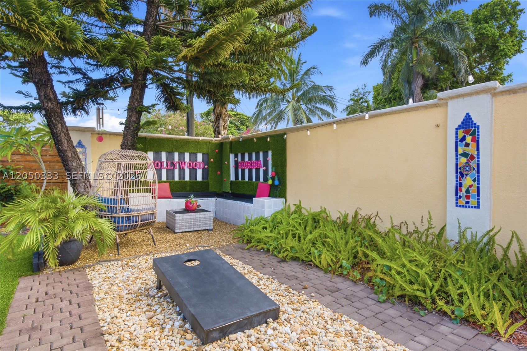 HOLLYWOOD PARK - Residential
