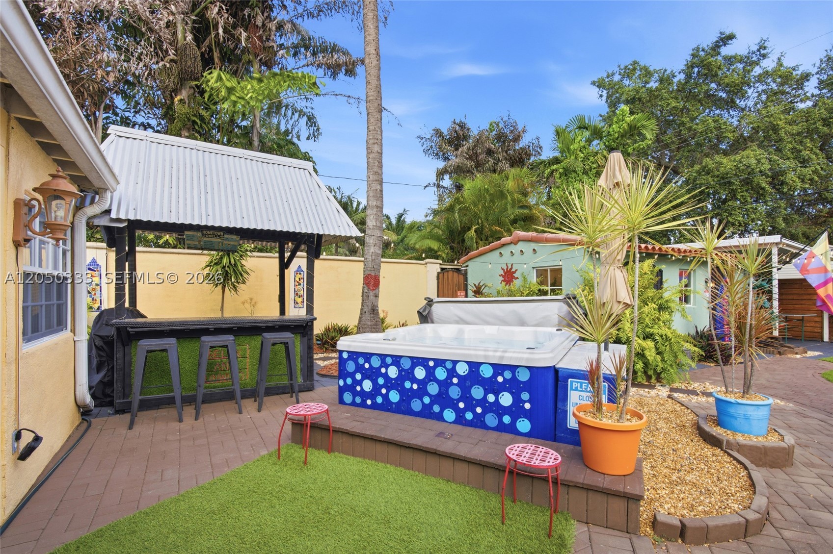 HOLLYWOOD PARK - Residential