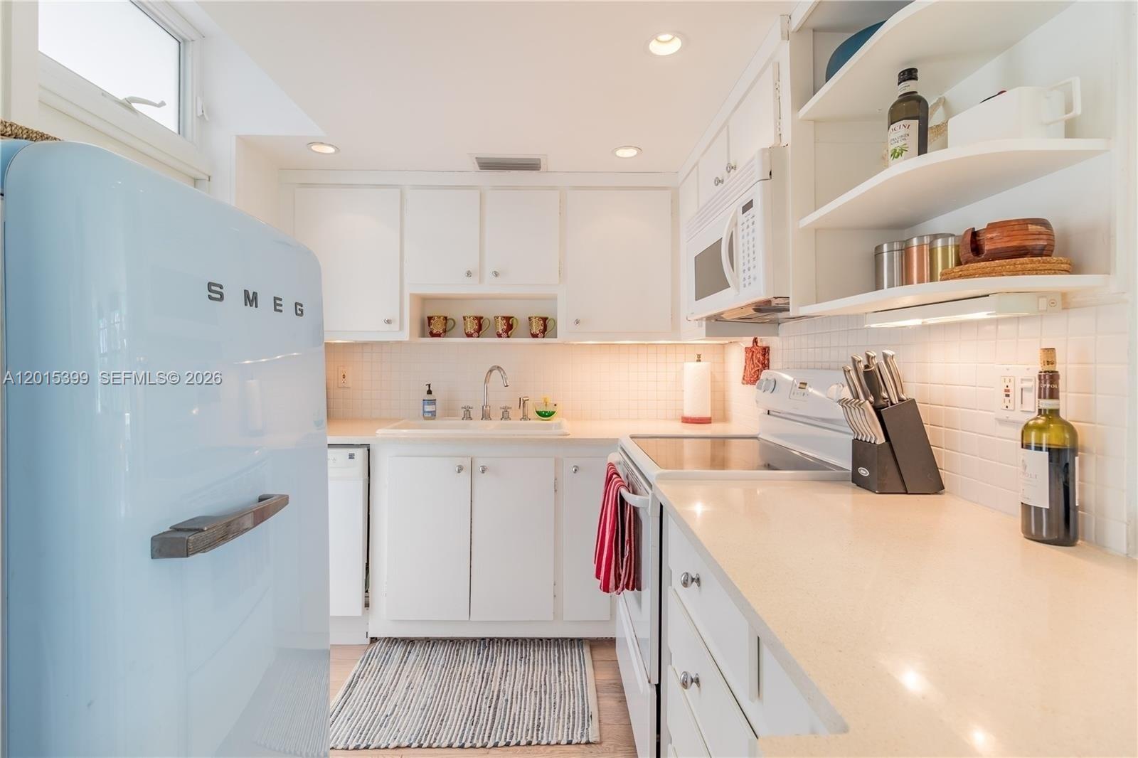 Ocean Park Condominium - Residential