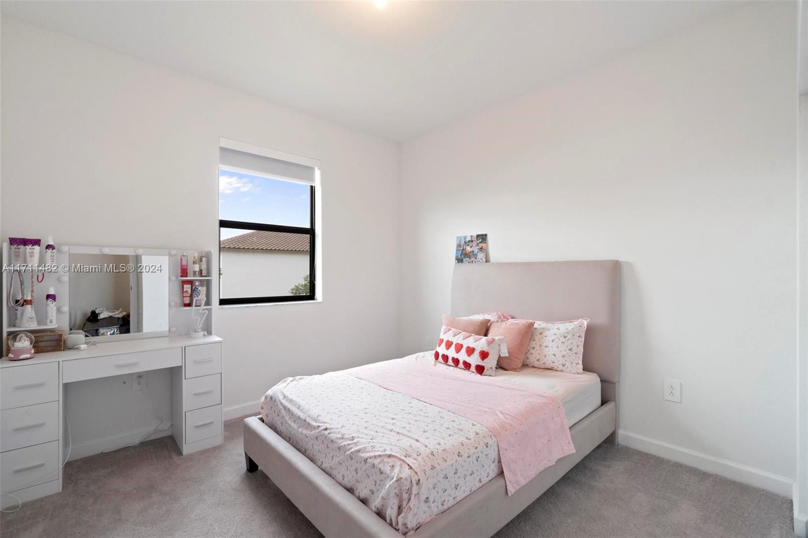 ESTATES AT SILVER PALM - Residential Lease