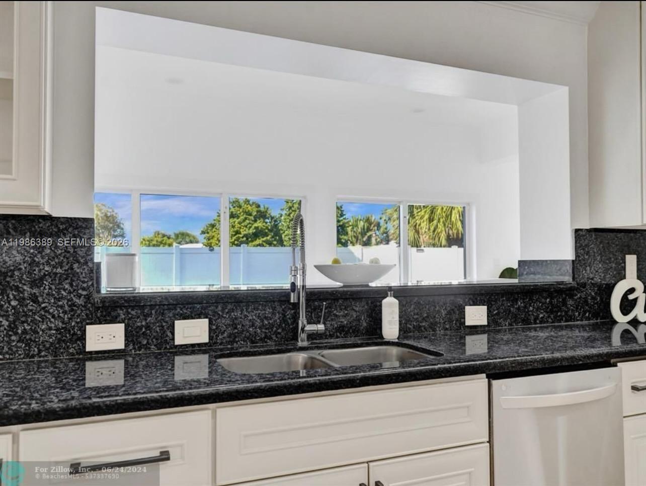 CORAL RIDGE COUNTRY CLUB - Residential
