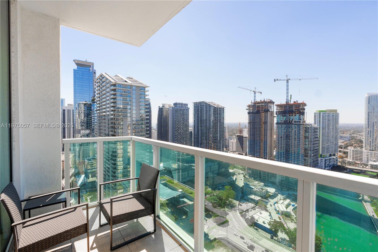 BRICKELL ON THE RIVER N T - Residential