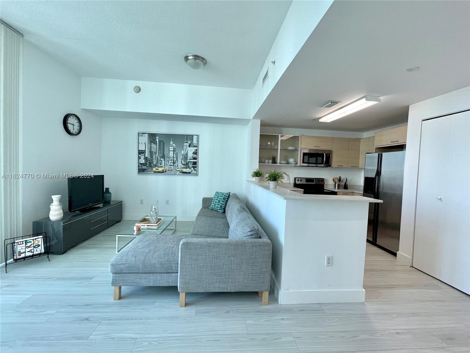 CITY 24 CONDO - Residential Lease