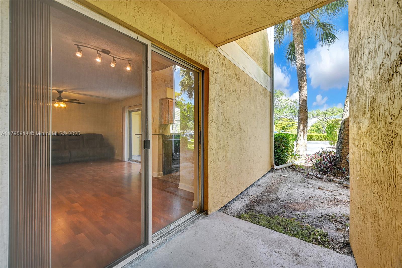 SOUTH PALM PLACE CONDO - Residential