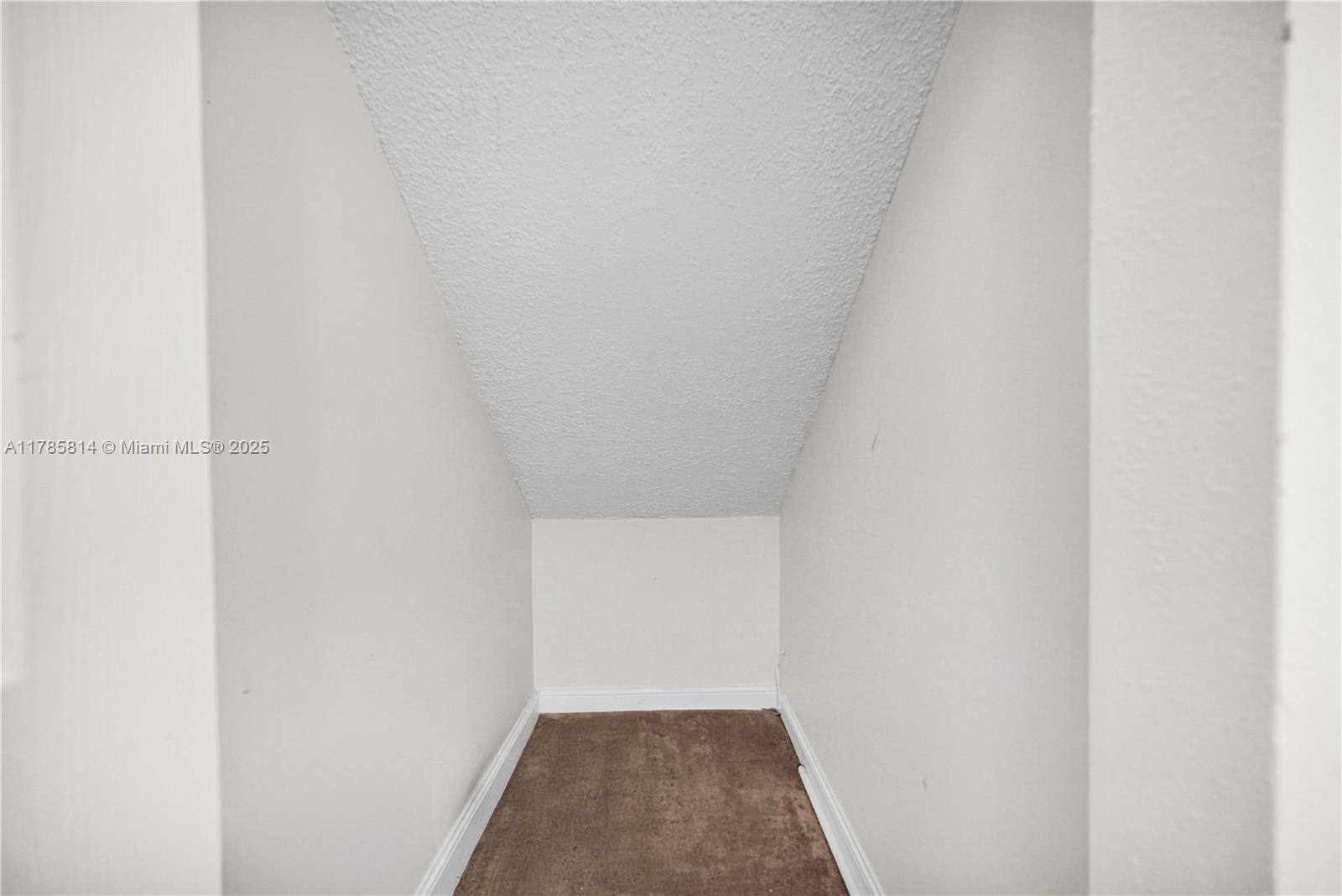 SOUTH PALM PLACE CONDO - Residential