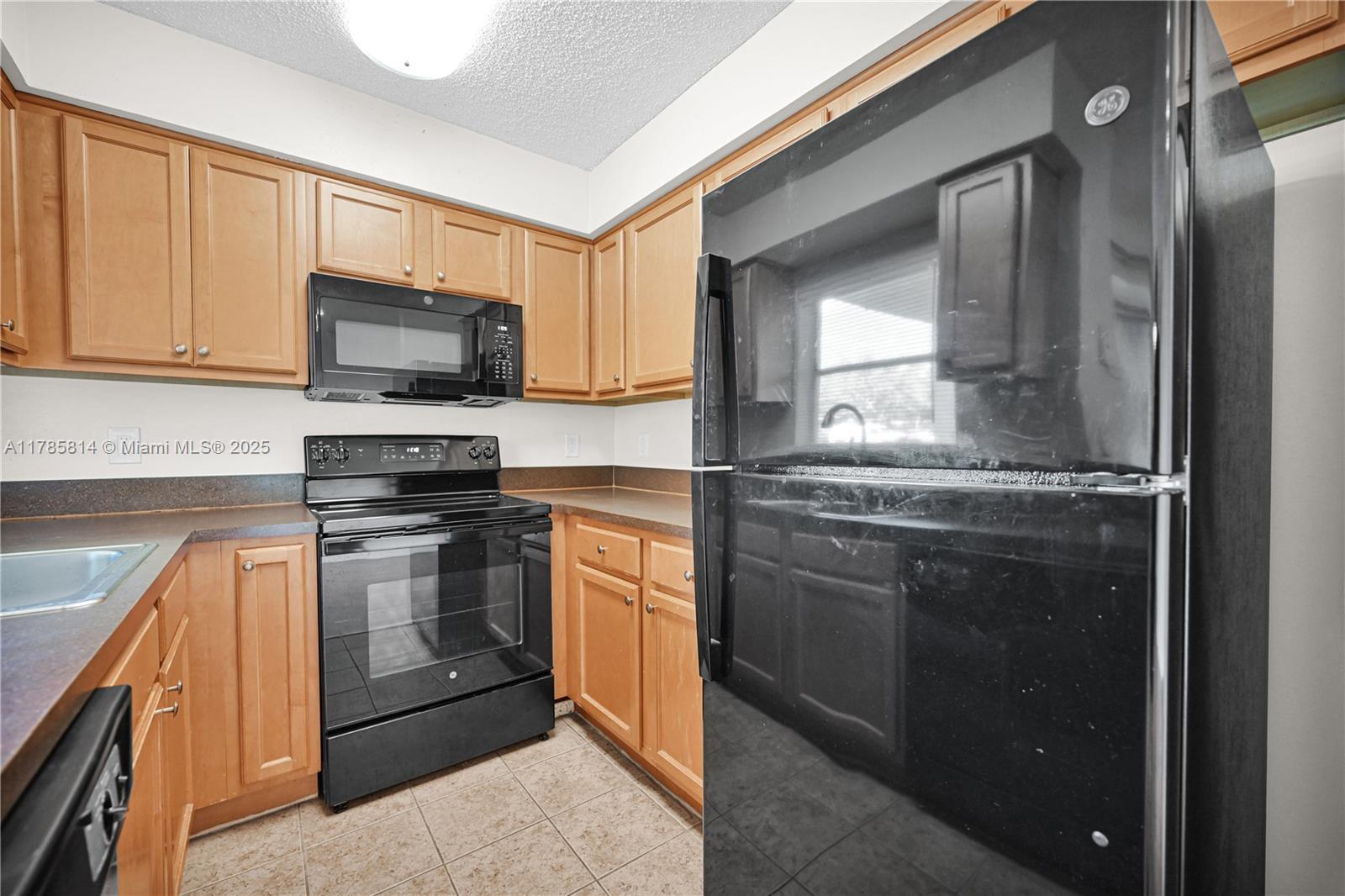 SOUTH PALM PLACE CONDO - Residential