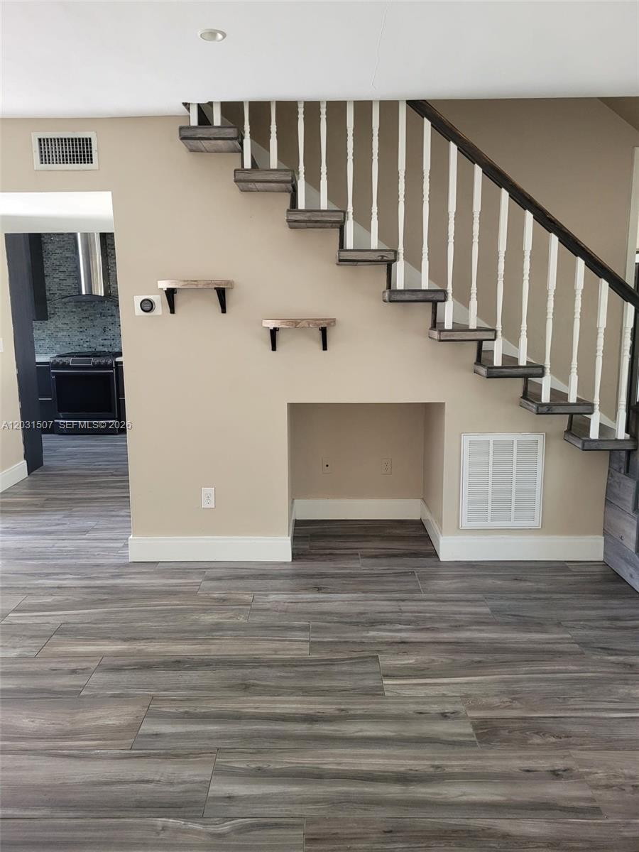 MIAMI LAKES LAKE HILDA TO - Residential Lease