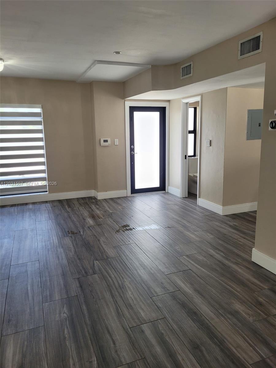 MIAMI LAKES LAKE HILDA TO - Residential Lease